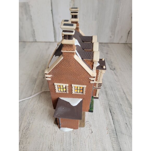 Dept 56 58329 Dursley Manor Dickens village accessory xmas - Picture 4 of 8